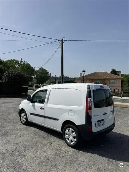 Usado Renault Kangoo 90 CV (66 kW) 2014 Blanco Monovolumen
