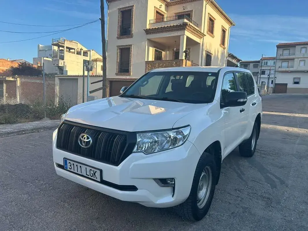 Usado Toyota Land Cruiser 204 CV (150 kW) 2020 Blanco SUV