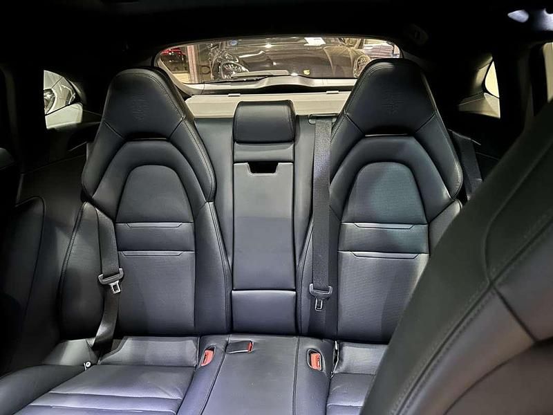 Usado Porsche Panamera 4 Sport Turismo 462 CV (339 kW) 2020 Gris / plata Berlina