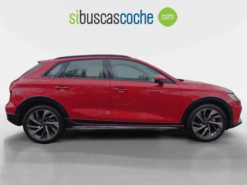 Usado Audi A3 Advanced Plus 150 CV (110 kW) 2025 Rojo