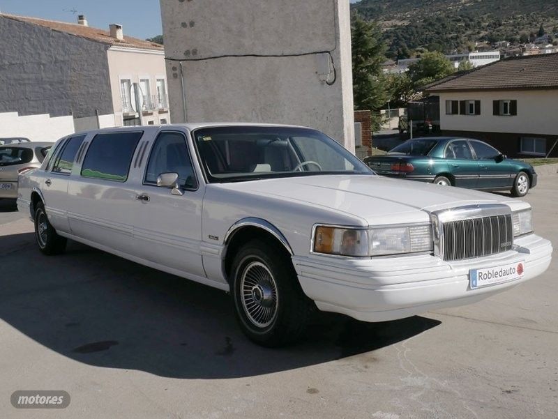 Usado Lincoln Town Car 214 CV (157 kW) 1992 Blanco Berlina