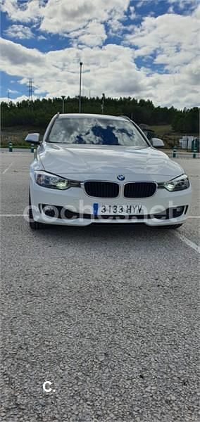 Blanco Usado 2014 BMW 318 Familiar | 13.000 € (Precio justo) - Imagen 1/4