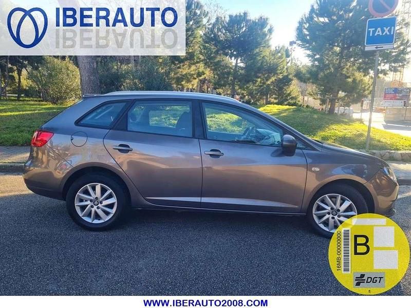 Usado Seat Ibiza ST Style 105 CV (77 kW) 2015 Gris Familiar
