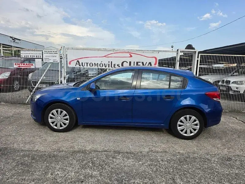 Usado Chevrolet Cruze LT 124 CV (91 kW) 2011 Azul Berlina