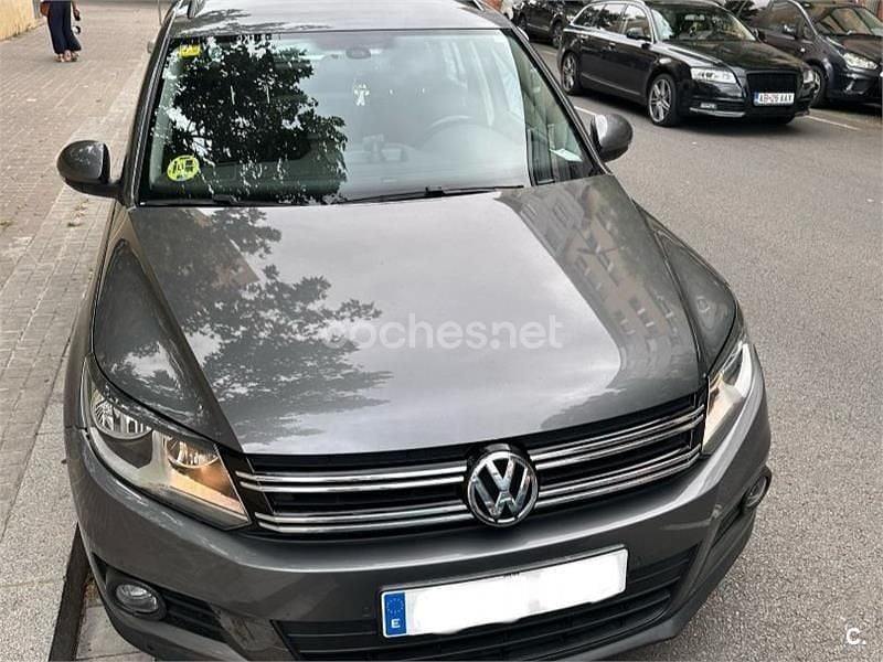 Usado VW Tiguan 110 CV (80 kW) 2013 Gris / plata SUV