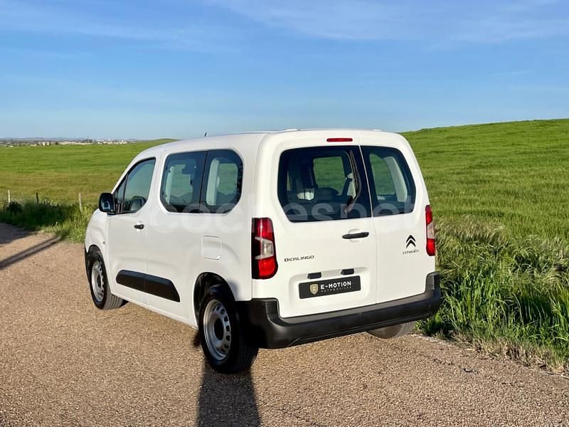 Usado Citroën Berlingo Live 102 CV (75 kW) 2020 Blanco Monovolumen