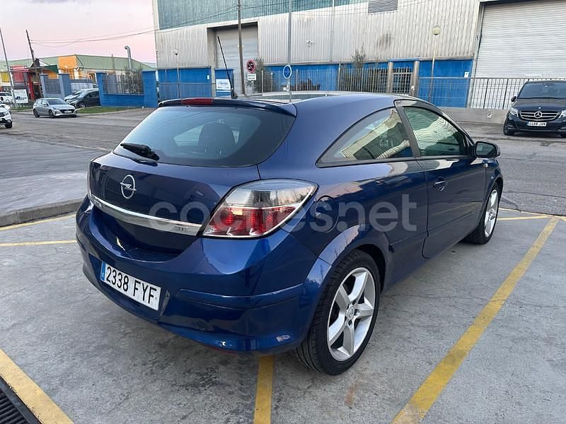 Usado Opel Astra GTC Sport 100 CV (73 kW) 2008 Azul Berlina
