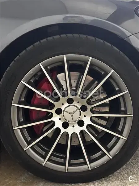 Usado Mercedes C250 204 CV (150 kW) 2015 Gris / plata Berlina