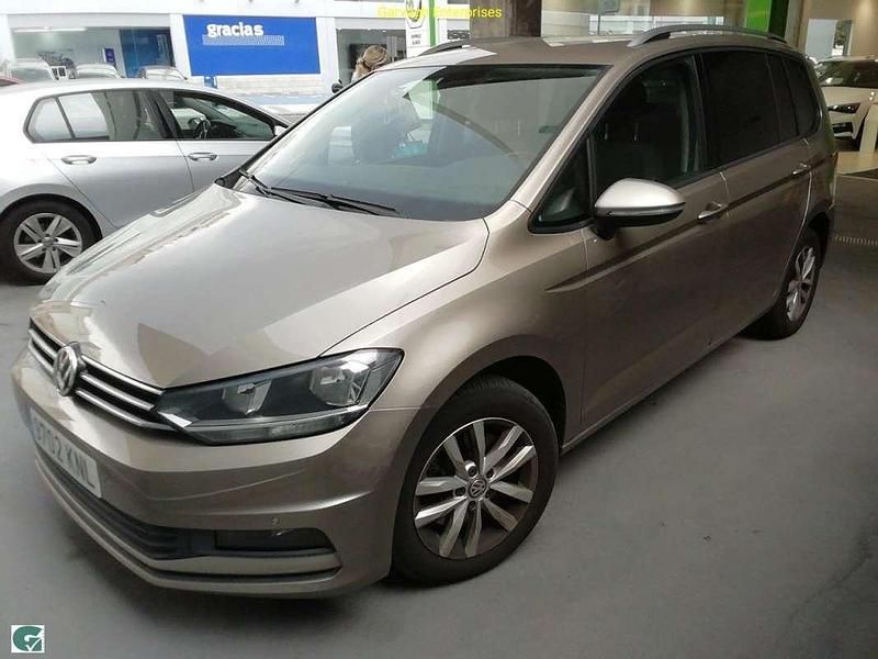 Beige Usado 2018 VW Touran Advance Monovolumen | 16.950 € (Super precio) - Imagen 1/4