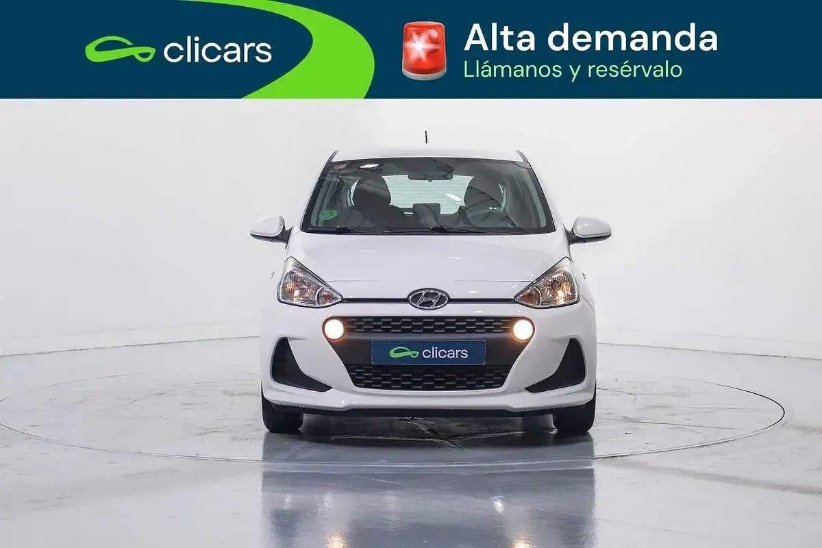 Usado Hyundai i10 67 CV (49 kW) 2017 Blanco Utilitario