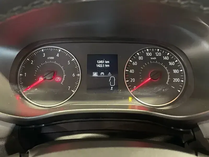 Usado Dacia Sandero Extreme 100 CV (73 kW) 2024 Verde Berlina