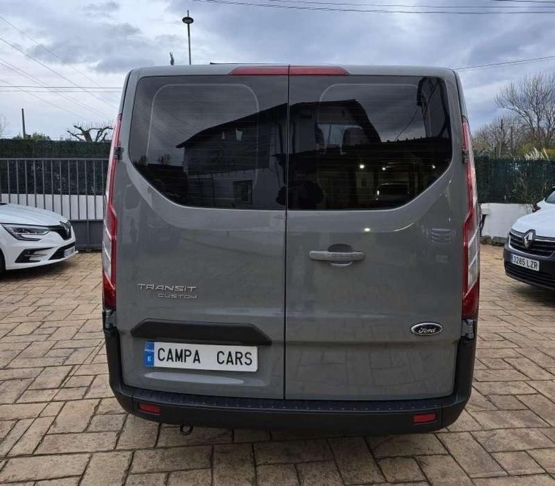 Usado Ford Tourneo Trend 105 CV (77 kW) 2019 Gris Monovolumen