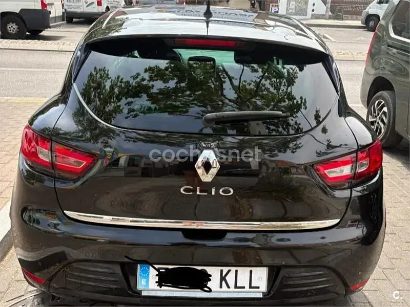 Usado Renault Clio IV LIMITED 90 CV (66 kW) 2018 Negro Berlina