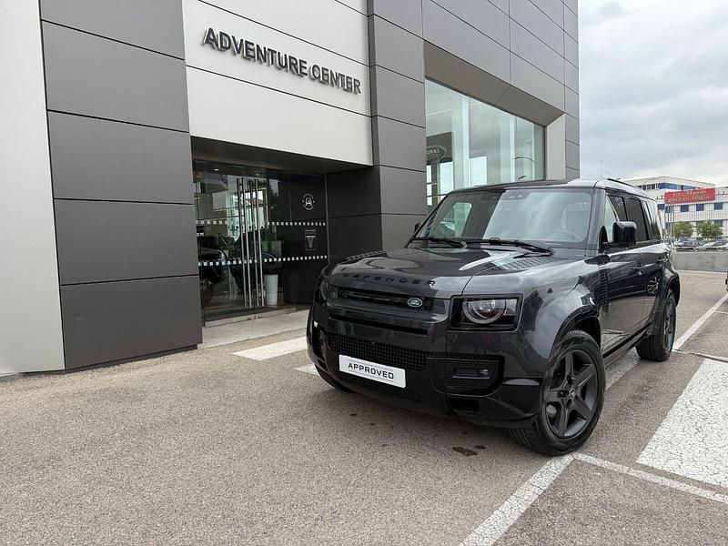 Usado Land Rover Defender SE Dynamic 250 HP (183 kW) 2025 Cinzento SUV