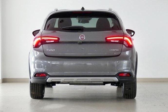 Usado Fiat Tipo Cross 130 CV (95 kW) 2022 Familiar