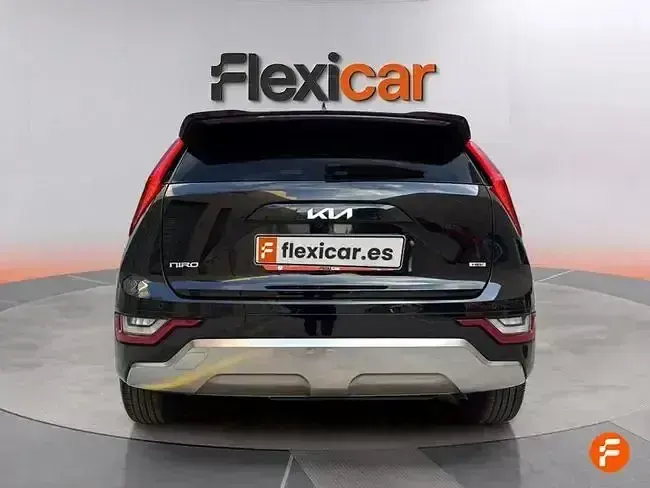 Usado Kia Niro 141 CV (103 kW) 2024 Negro SUV