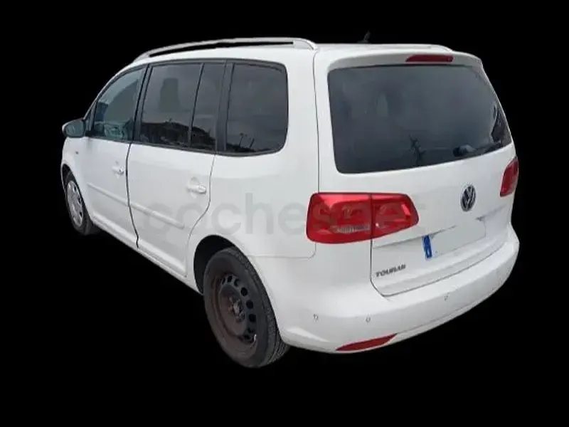 Usado VW Touran Advance 140 CV (102 kW) 2013 Blanco Monovolumen