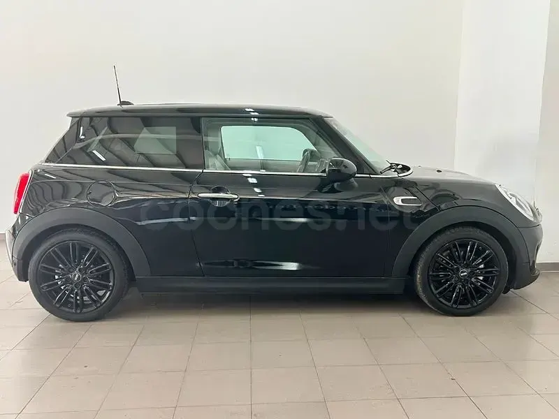 Usado Mini Cooper D 116 CV (85 kW) 2017 Negro Utilitario