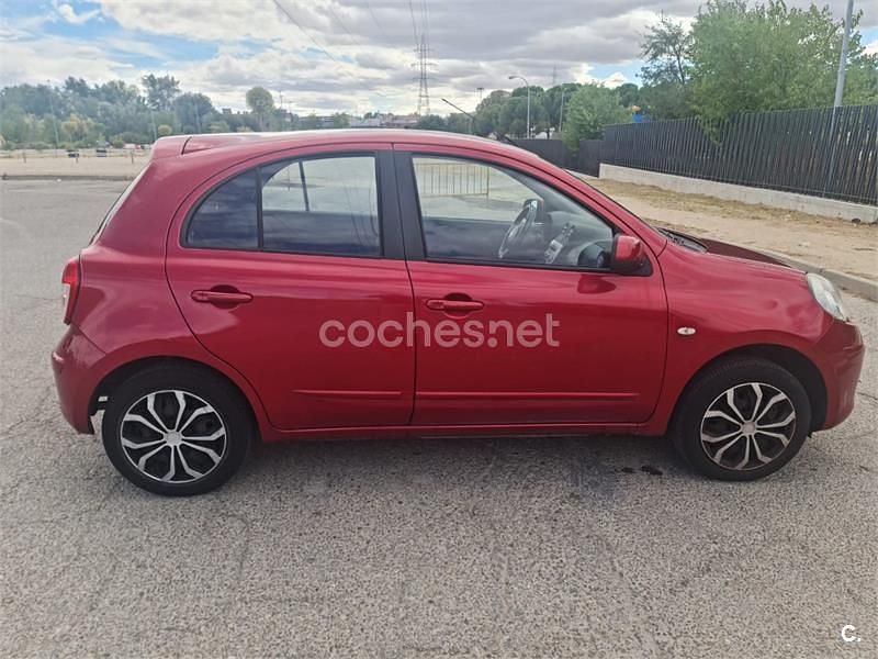 Usado Nissan Micra Acenta 80 CV (58 kW) 2012 Naranja Utilitario