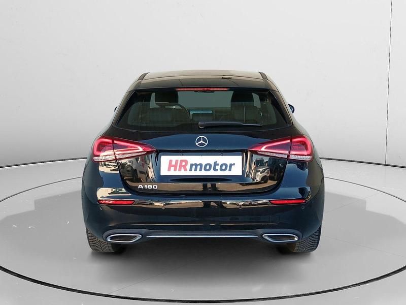 Usado Mercedes A180 Progressive 136 CV (100 kW) 2022 Negro Berlina