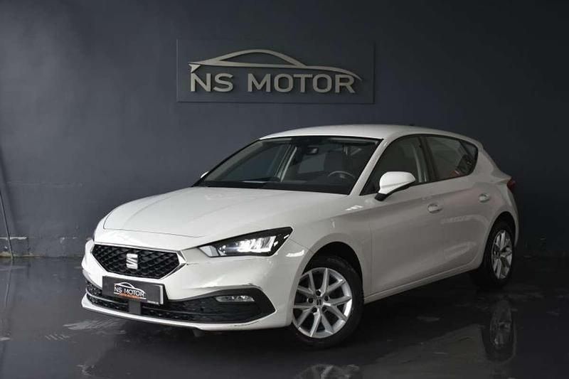 Usado Seat Leon Reference 116 CV (85 kW) 2022 Blanco Berlina