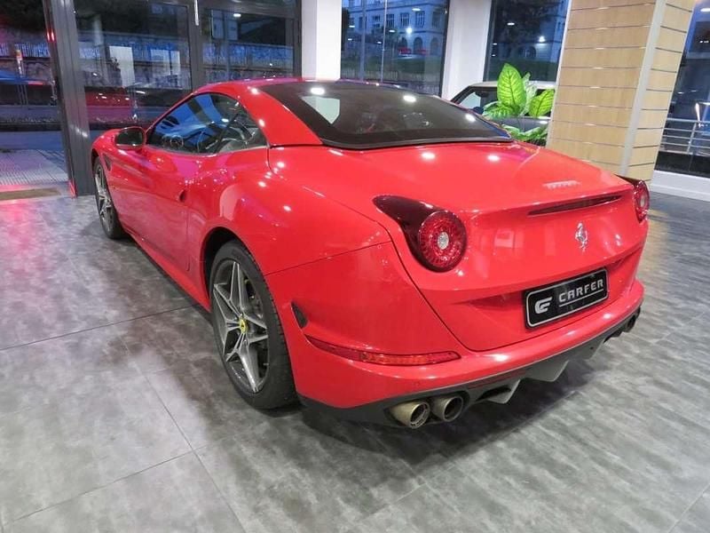 Usado Ferrari California 560 CV (411 kW) 2014 Rojo Descapotable