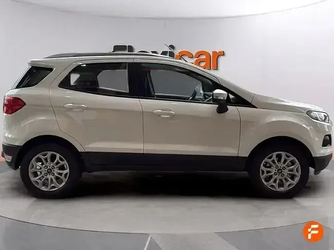 Usado Ford Ecosport Titanium 125 CV (91 kW) 2017 Blanco SUV