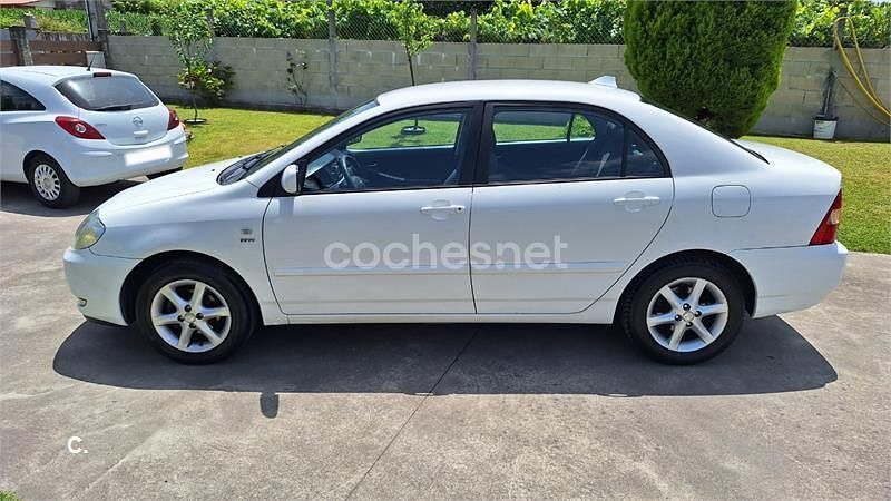 Blanco Usado 2004 Toyota Corolla Luna Berlina | 5500 € (Caro) - Imagen 1/4