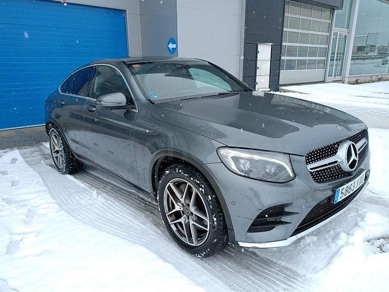 Usado Mercedes GLC250 211 CV (155 kW) 2019 Gris / plata Coupe