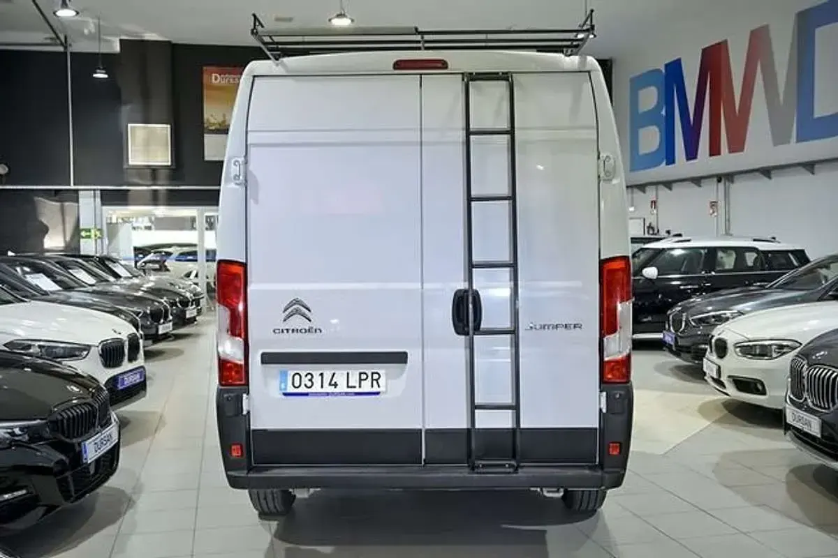 Usado Citroën Jumper 141 CV (103 kW) 2021 Blanco Monovolumen
