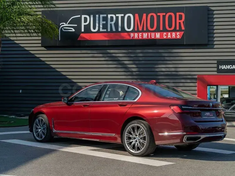 Usado BMW 740 Comfort Edition 340 CV (250 kW) 2021 Granate Berlina