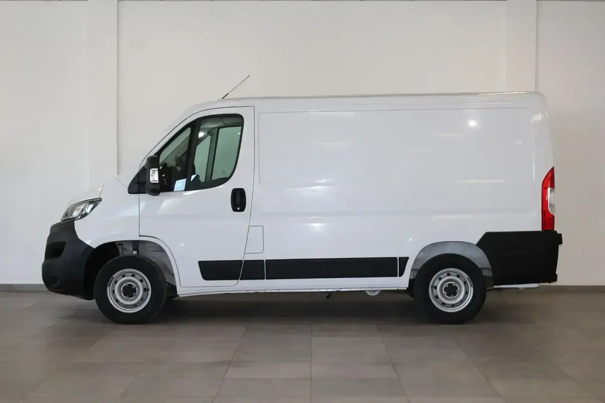 Usado Fiat Ducato 140 CV (102 kW) 2024 Blanco Van
