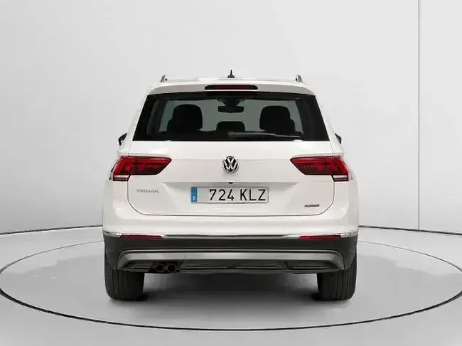 Usado VW Tiguan Sportline 150 CV (110 kW) 2018 Blanco SUV