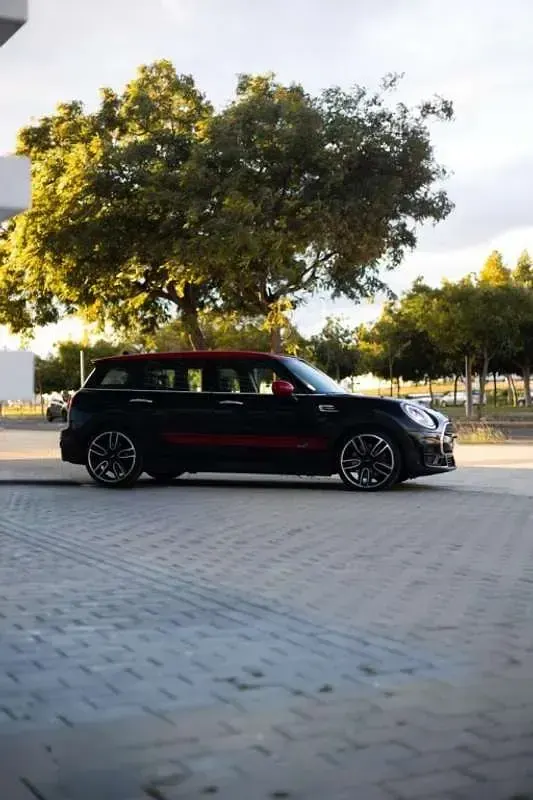 Usado Mini John Cooper Works Clubman 231 CV (169 kW) 2018 Negro Familiar