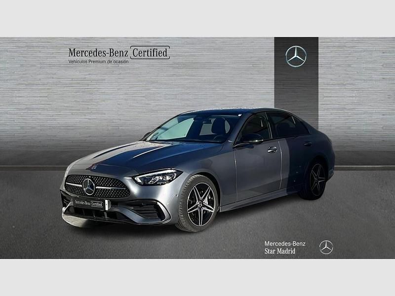 Usado Mercedes C220 AMG line 200 CV (147 kW) 2025 Gris selenita (metalizado) Berlina