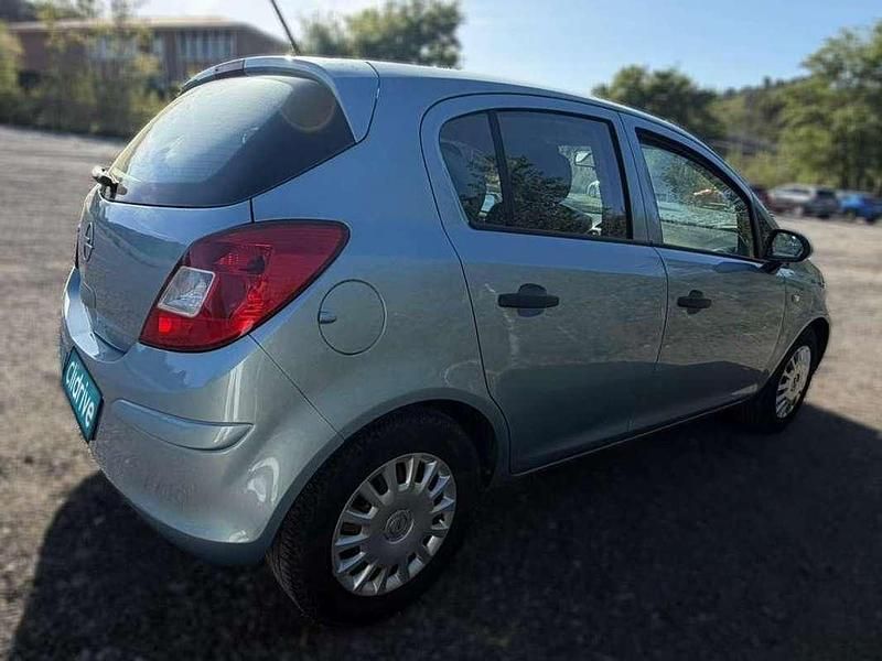 Usado Opel Corsa Essentia 86 CV (63 kW) 2010 Azul Utilitario