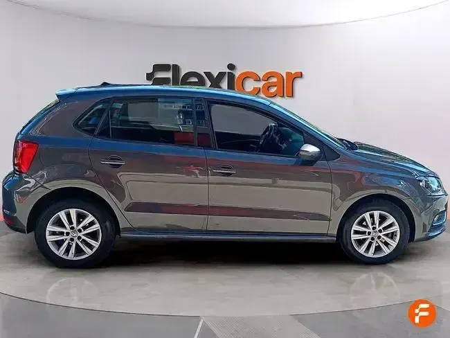 Usado VW Polo Advance 90 CV (66 kW) 2016 Azul