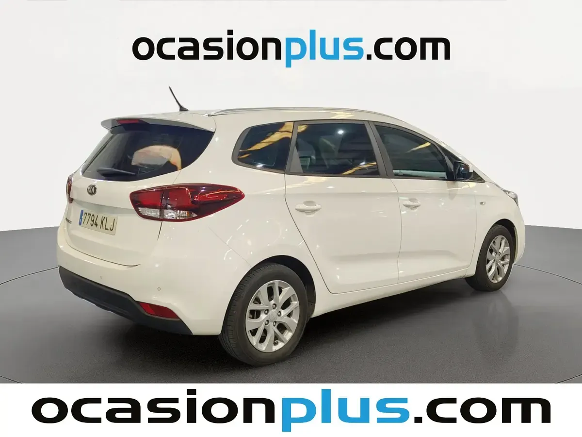 Usado Kia Carens 136 CV (100 kW) 2018 Blanco Monovolumen
