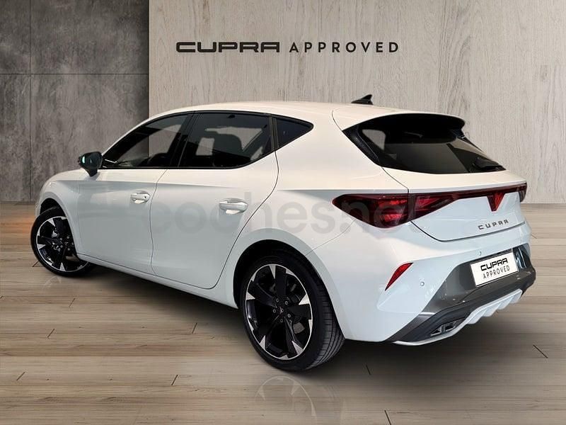Begagnad Cupra Leon 150 HK (110 kW) 2025 Vit Sedan