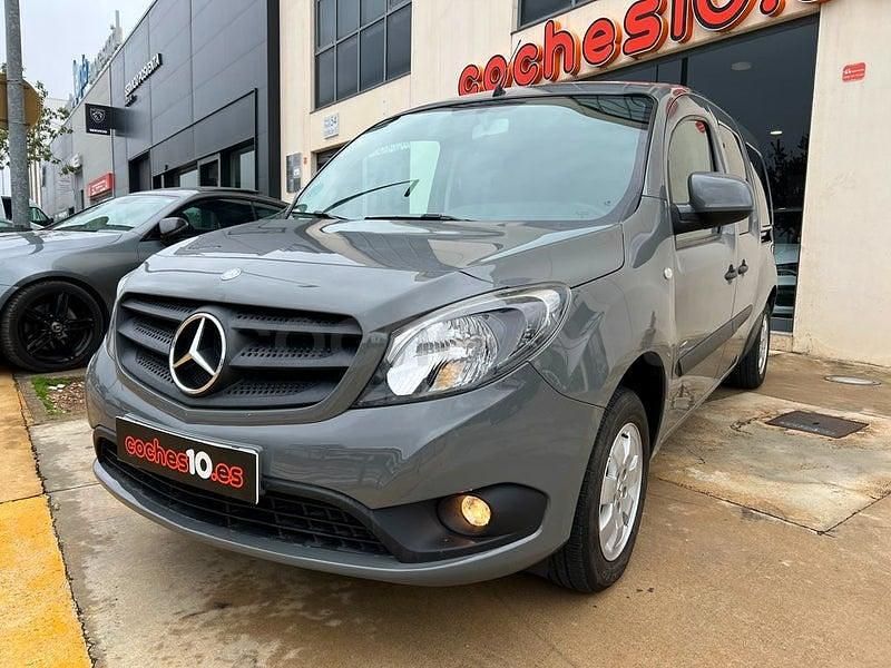 Usado Mercedes Citan 111 110 CV (80 kW) 2017 Gris / plata Familiar