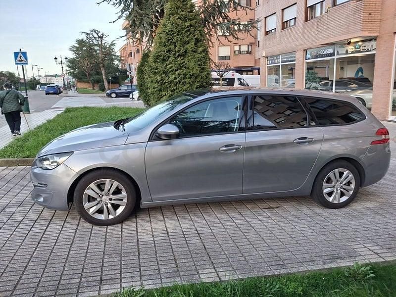 Usado Peugeot 308 SW Active 120 CV (88 kW) 2015 Gris / plata Familiar