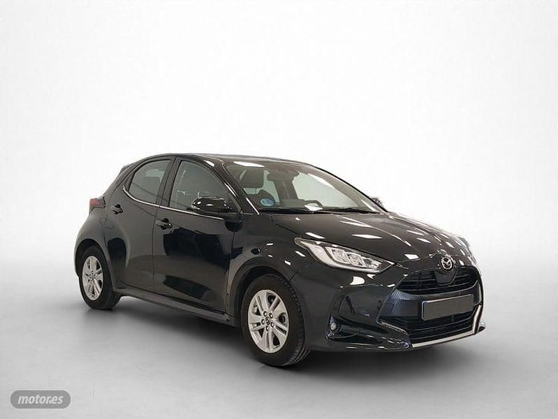 Usado Mazda 2 Comfort 116 CV (85 kW) 2022 Negro Berlina