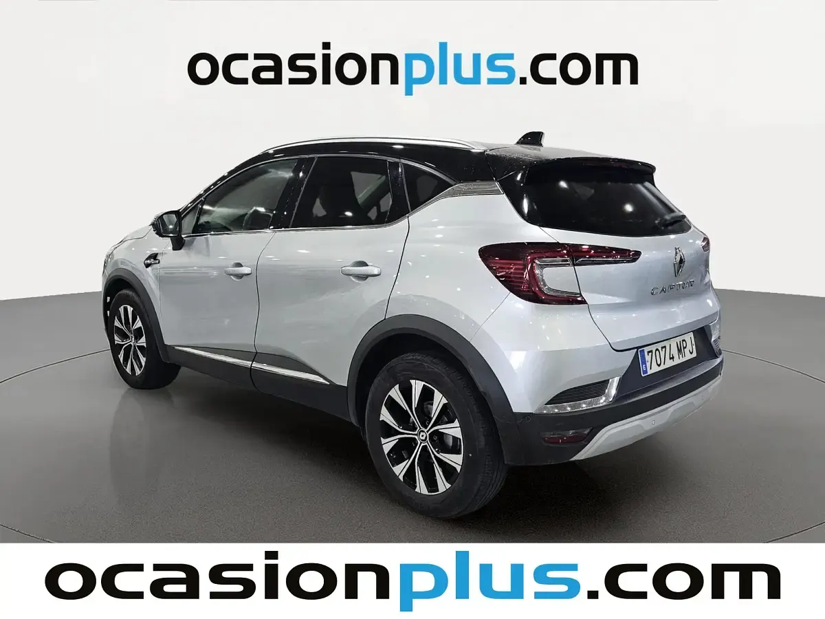 Usado Renault Captur Techno 91 CV (66 kW) 2024 Gris SUV