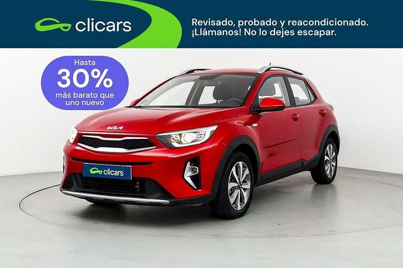 Usado Kia Stonic 101 CV (74 kW) 2022 Rojo SUV