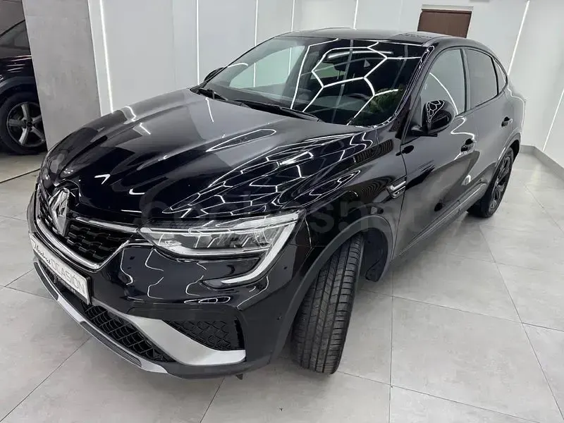 Usado Renault Arkana RS Line 145 CV (106 kW) 2023 Negro SUV