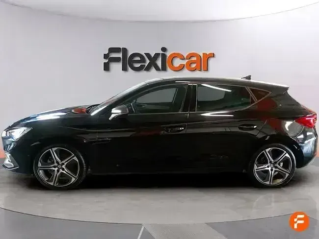 Usado Seat Leon FR 150 CV (110 kW) 2022 Negro