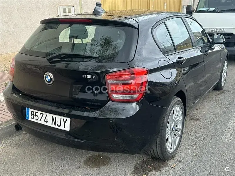 Usado BMW 116 136 CV (100 kW) 2013 Negro Utilitario