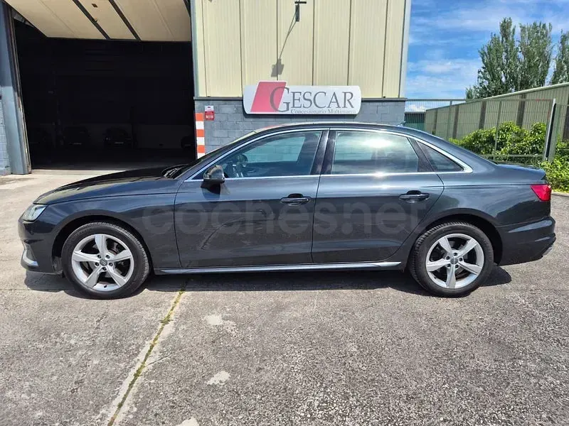 Usado Audi A4 Advanced Plus 163 CV (119 kW) 2020 Negro Berlina
