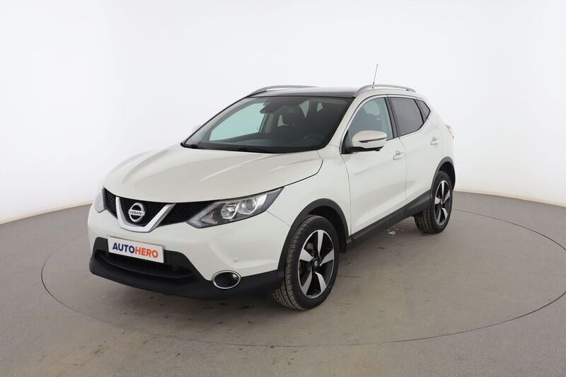 Blanco Usado 2017 Nissan Qashqai N-Connecta SUV | 14.599 € - Imagen 1/4