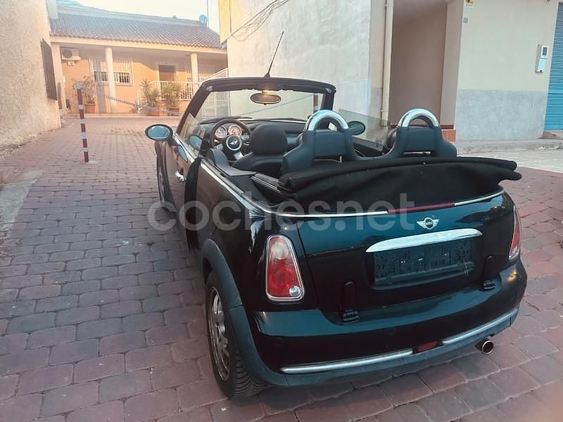 Usado Mini One Cabriolet 90 CV (66 kW) 2006 Negro Descapotable